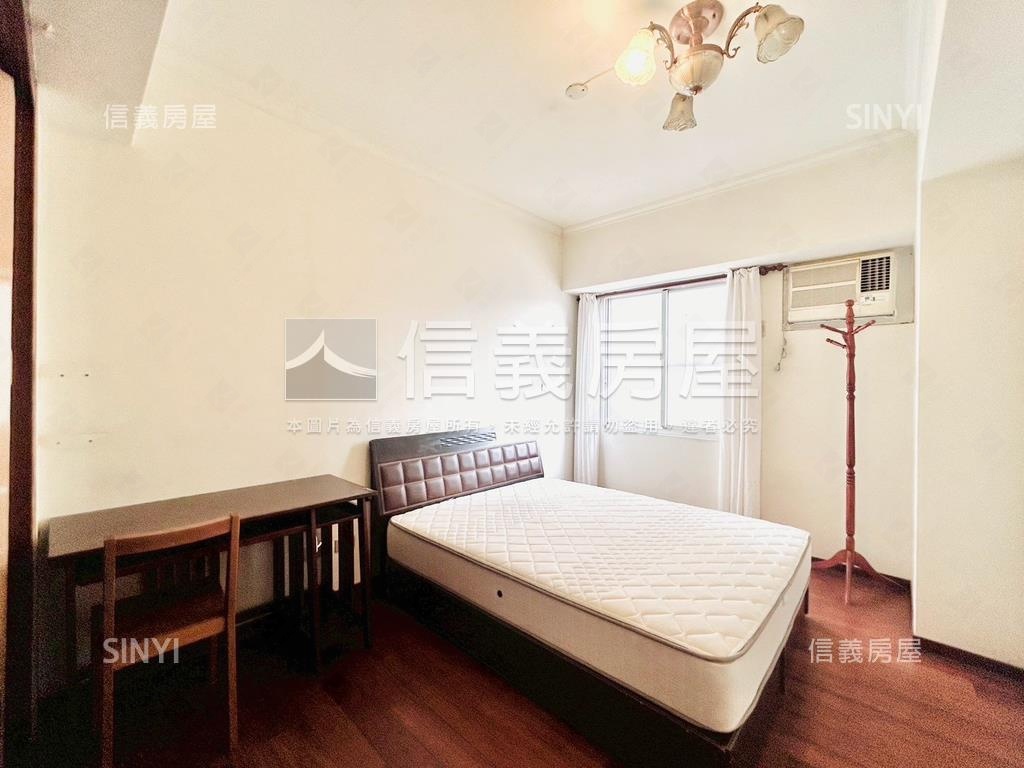 低總價～西區兩房平面車位房屋室內格局與周邊環境