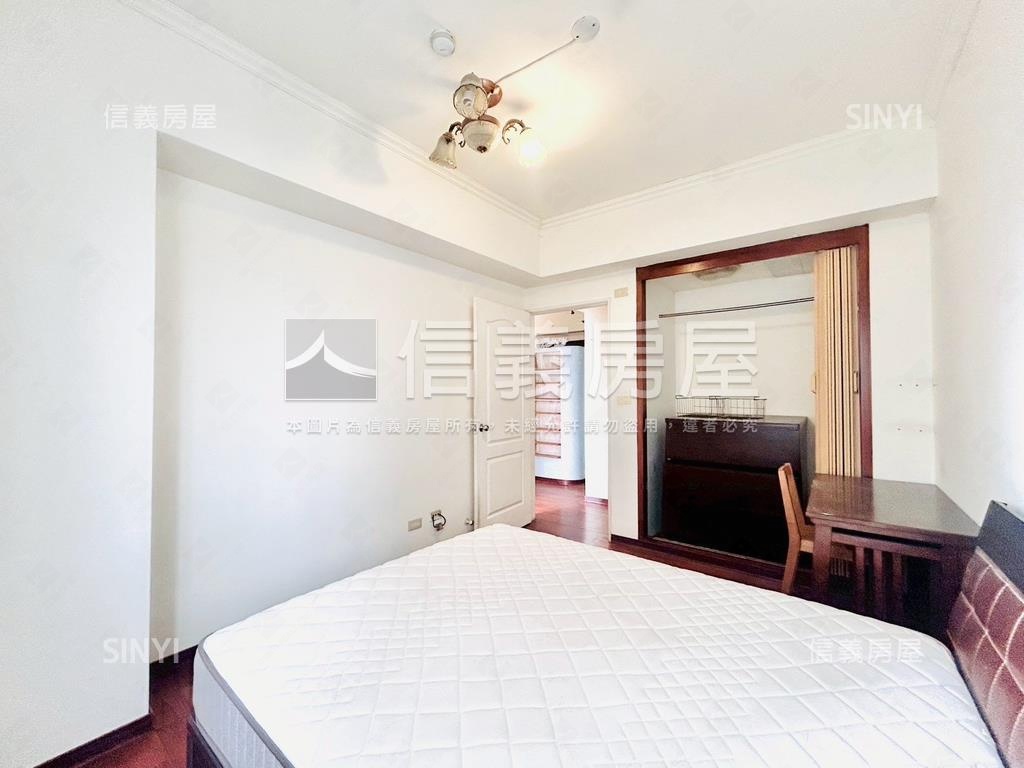 低總價～西區兩房平面車位房屋室內格局與周邊環境