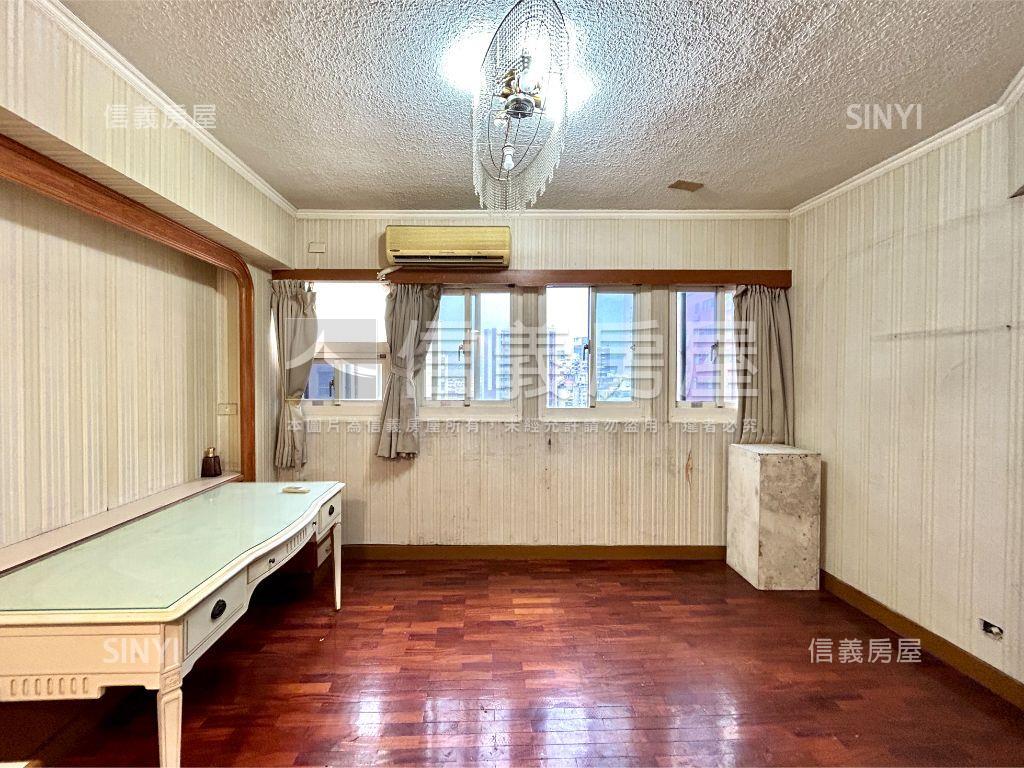 可看屋！遠企高樓邊間四房房屋室內格局與周邊環境