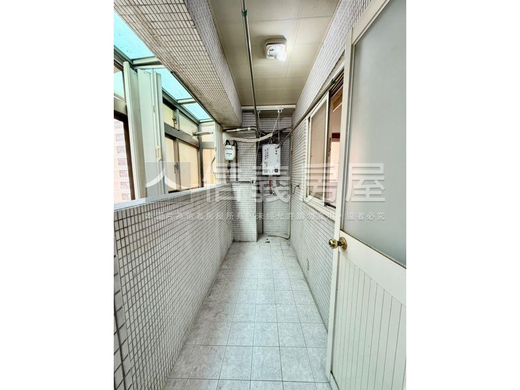 可看屋！遠企高樓邊間四房房屋室內格局與周邊環境