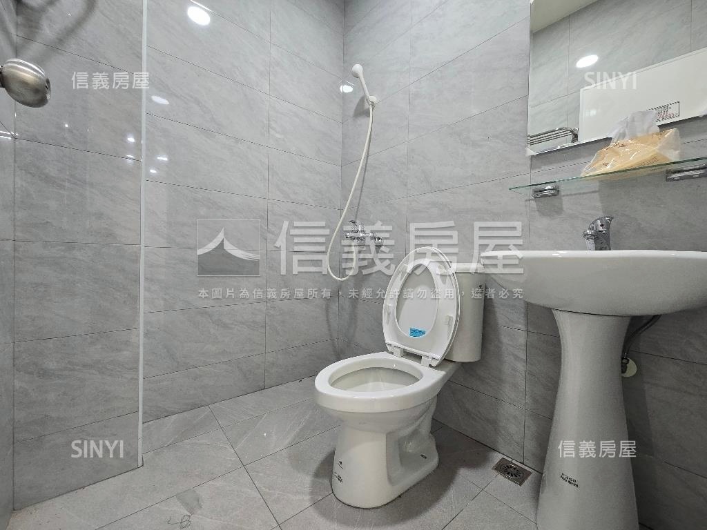 水湳稀有一樓公寓方便停車房屋室內格局與周邊環境