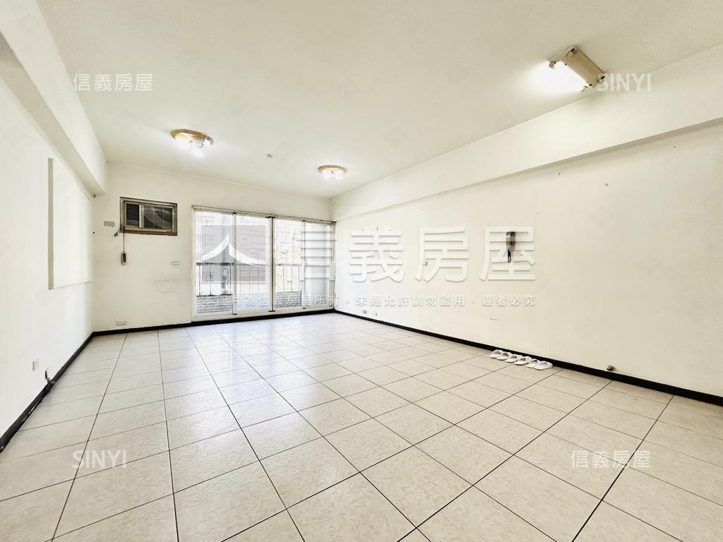 中山國小捷運電梯三房房屋室內格局與周邊環境