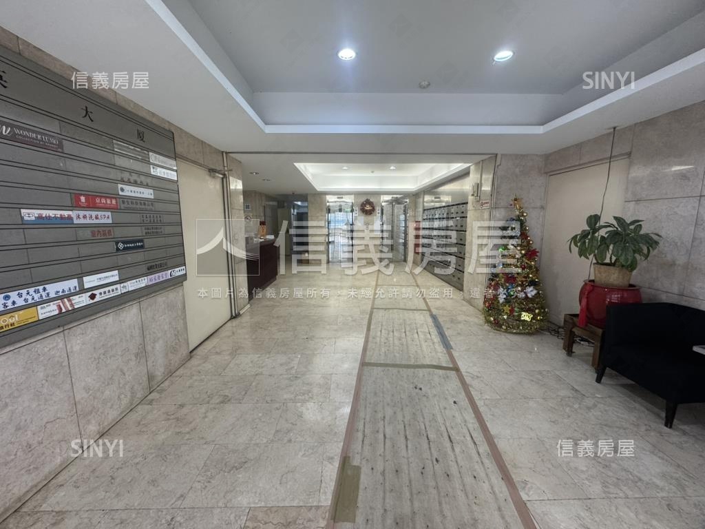 中山國小捷運電梯三房房屋室內格局與周邊環境