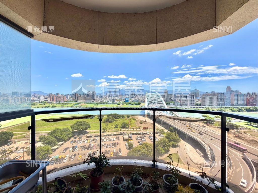 豪景四房坡平一橋北市豪邸房屋室內格局與周邊環境