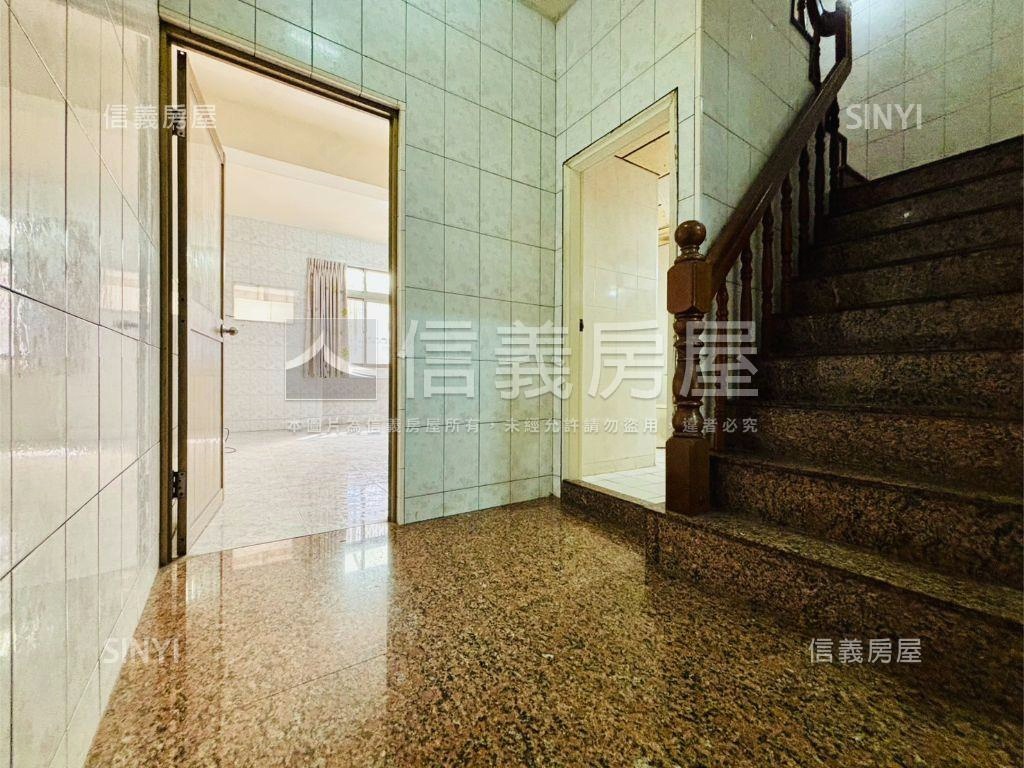 可住可店大空間臨路透天房屋室內格局與周邊環境