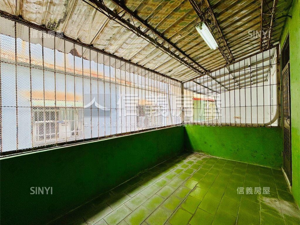 可住可店大空間臨路透天房屋室內格局與周邊環境