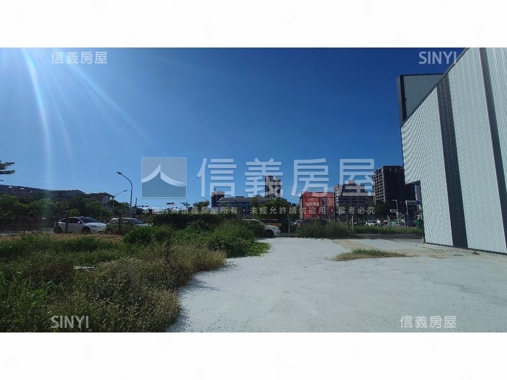 中華建國鳳北段住５土地１房屋室內格局與周邊環境
