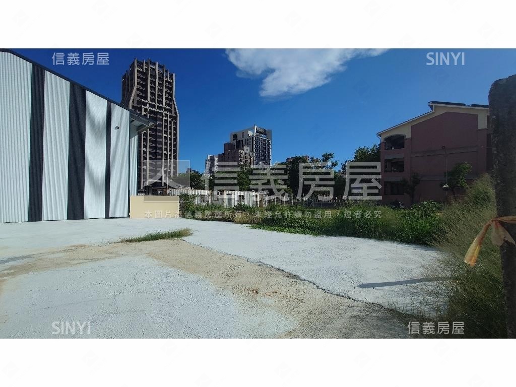 中華建國鳳北段住５土地１房屋室內格局與周邊環境