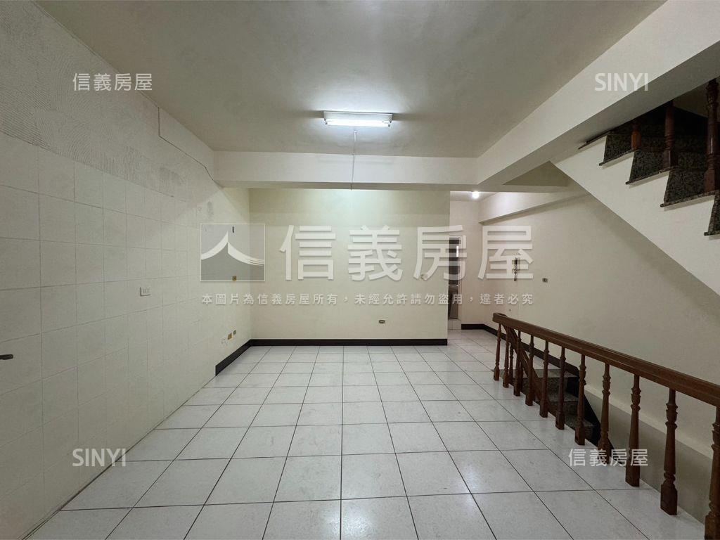 正新市市區採光佳樓店房屋室內格局與周邊環境