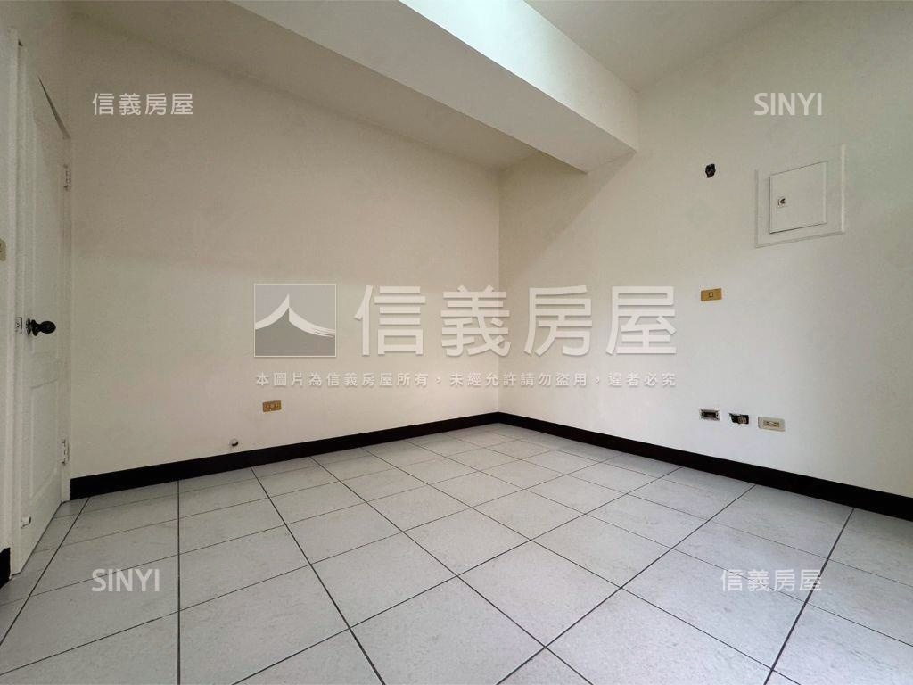 正新市市區採光佳樓店房屋室內格局與周邊環境
