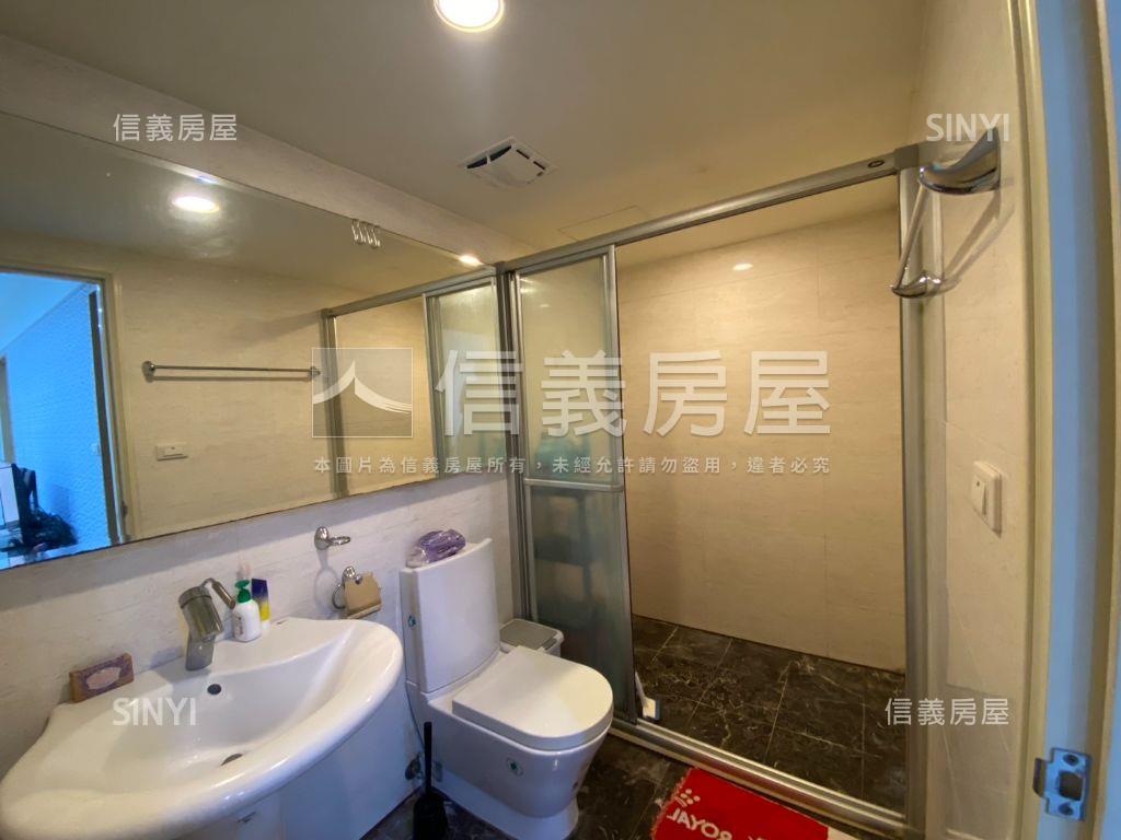 浪漫紐約次頂兩房近中國醫房屋室內格局與周邊環境