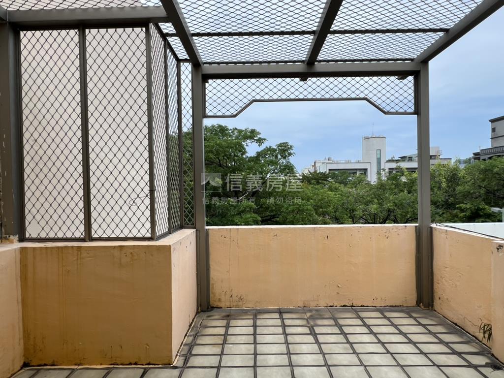 面文南公園獨院別墅房屋室內格局與周邊環境