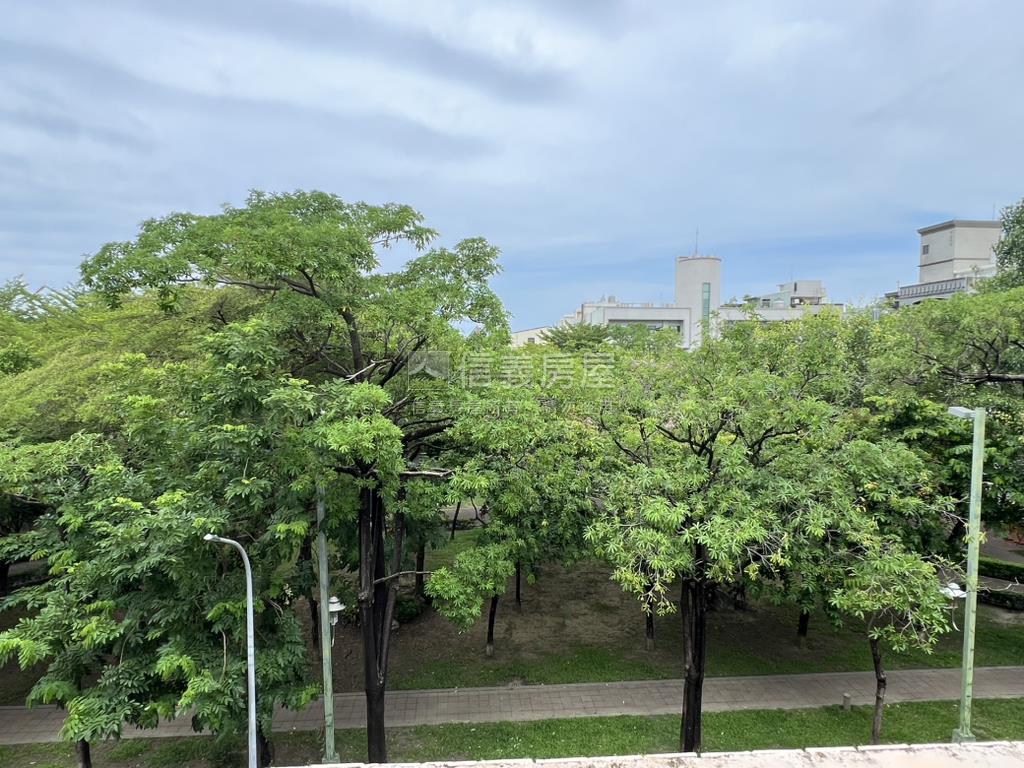 面文南公園獨院別墅房屋室內格局與周邊環境