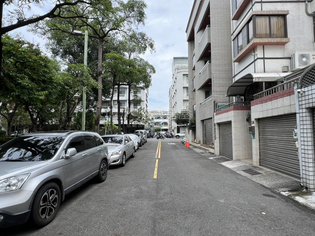 面文南公園獨院別墅房屋室內格局與周邊環境