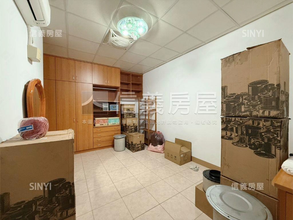 鈴木金店面房屋室內格局與周邊環境
