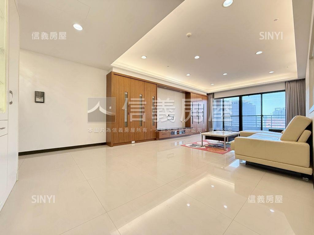 世紀之頂視野四房雙平車位房屋室內格局與周邊環境