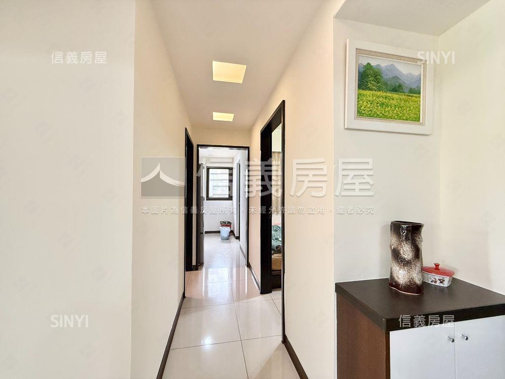 南向亮眼三房車位房屋室內格局與周邊環境