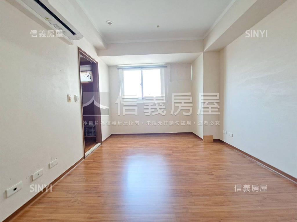 國泰巴黎花都三房車位房屋室內格局與周邊環境