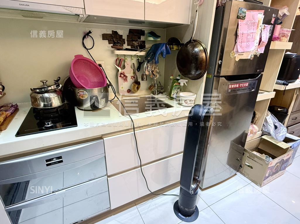 超級花園美滿２房車位房屋室內格局與周邊環境