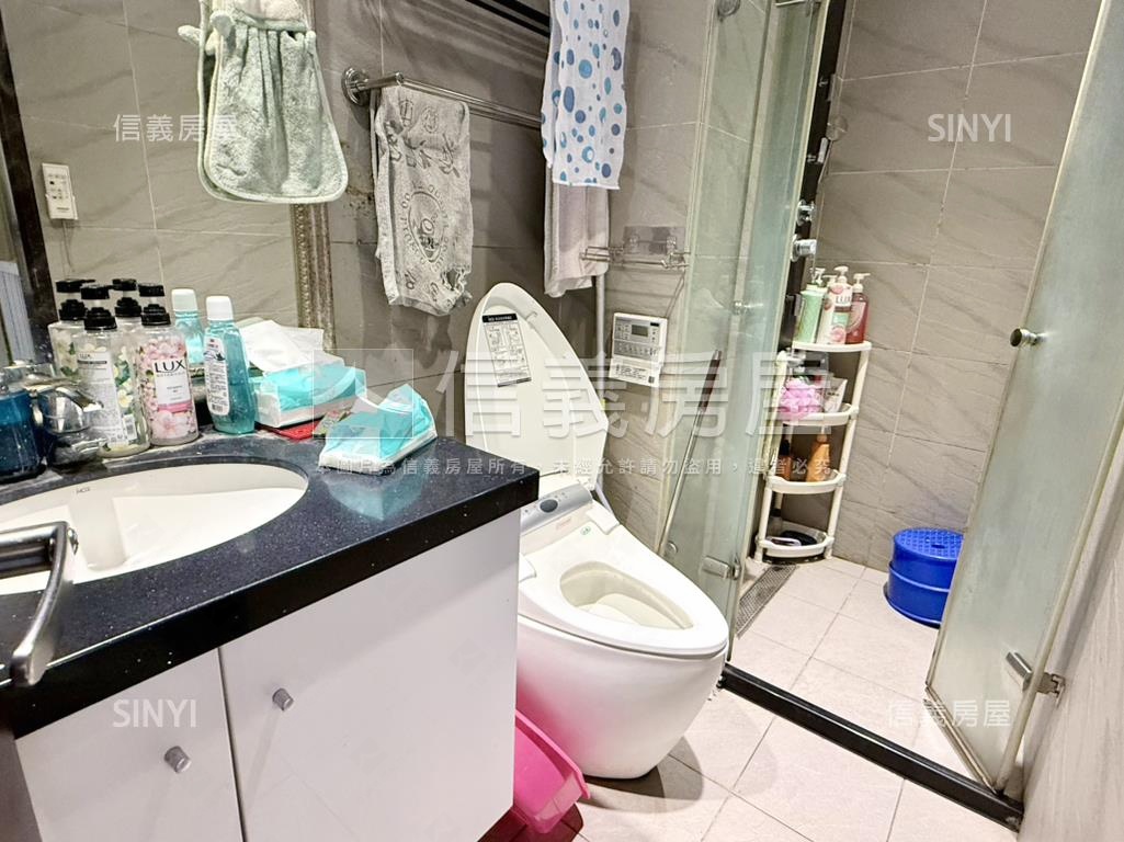 超級花園美滿２房車位房屋室內格局與周邊環境