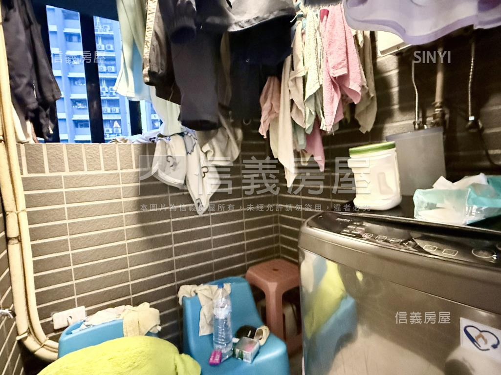 超級花園美滿２房車位房屋室內格局與周邊環境