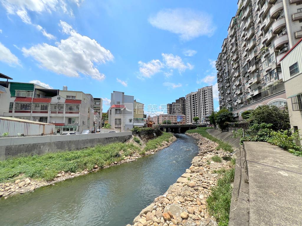 龍安。江南段土地稀有釋出房屋室內格局與周邊環境