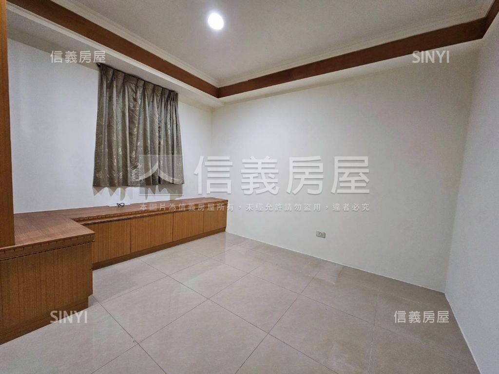 首購●青青校樹三房平車房屋室內格局與周邊環境