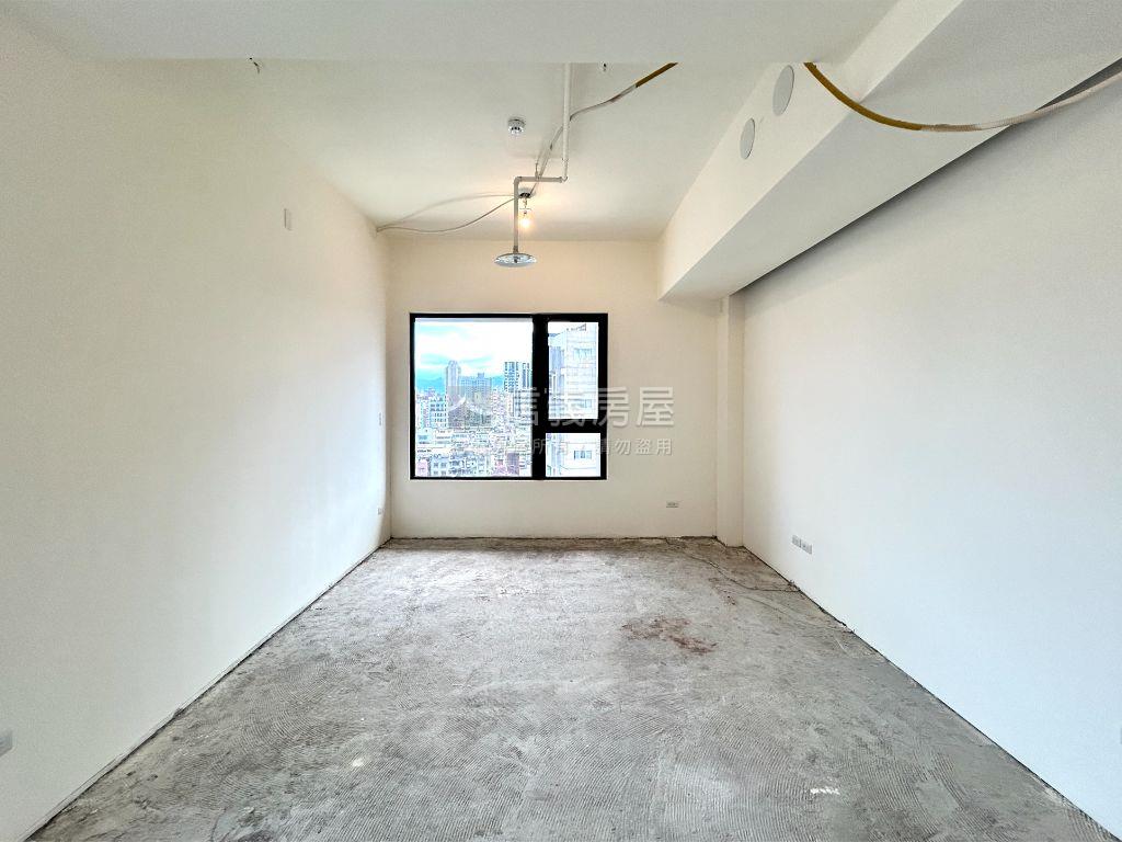 雍居仁愛★Ａ４花園露臺戶房屋室內格局與周邊環境