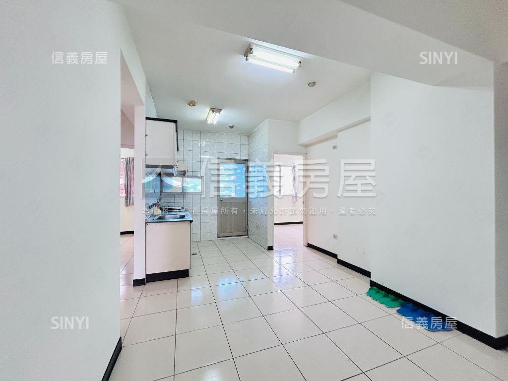 火車站前方便宅！！！房屋室內格局與周邊環境