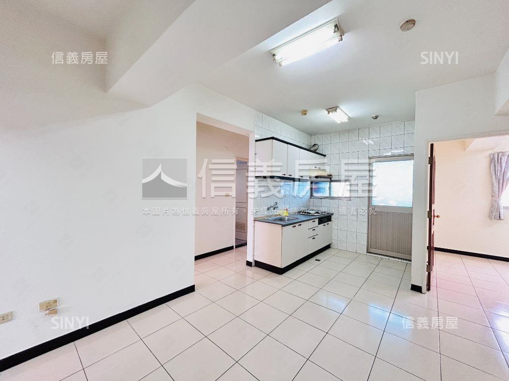 火車站前方便宅！！！房屋室內格局與周邊環境