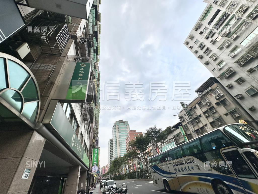 青舞飛揚溫馨小宅房屋室內格局與周邊環境