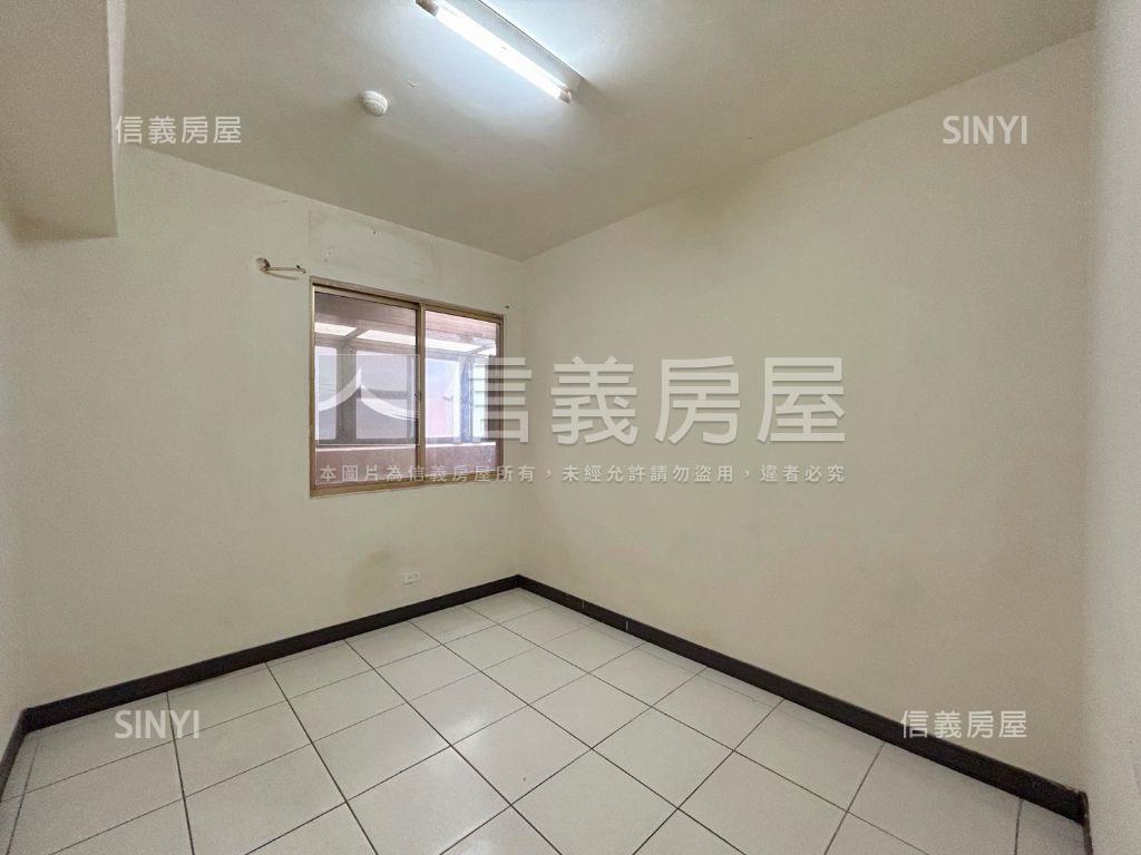 富貴新人小資三房房屋室內格局與周邊環境