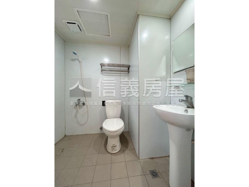 富貴新人小資三房房屋室內格局與周邊環境