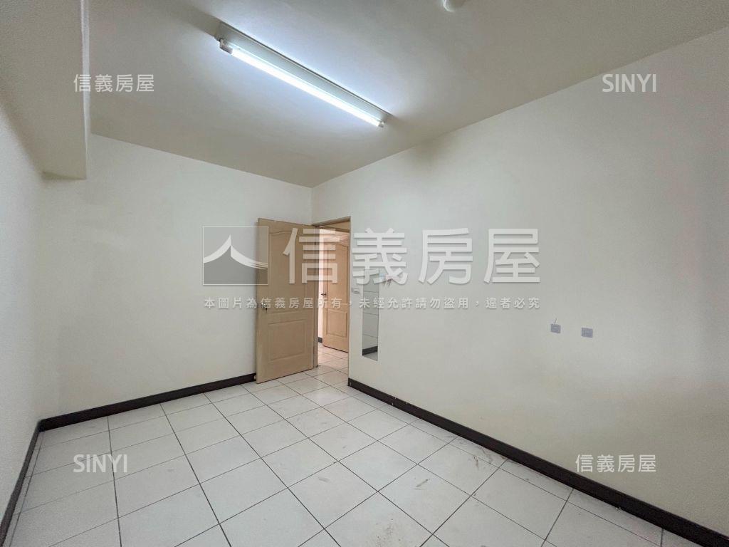 富貴新人小資三房房屋室內格局與周邊環境