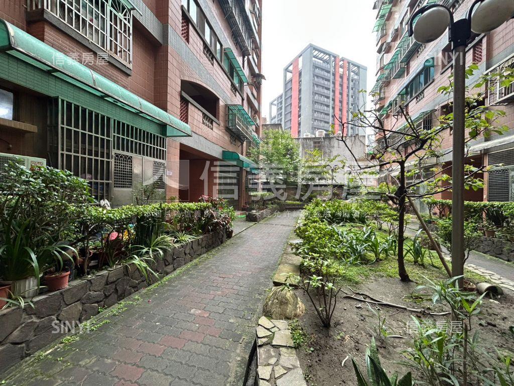 富貴新人小資三房房屋室內格局與周邊環境