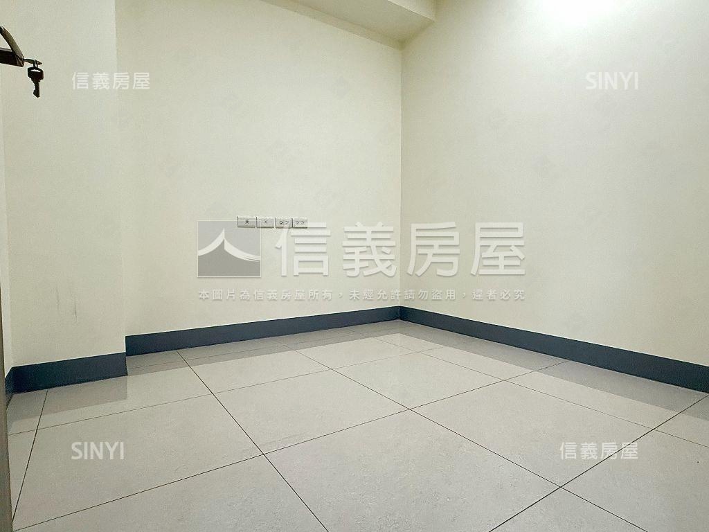 裝潢２房美宅房屋室內格局與周邊環境
