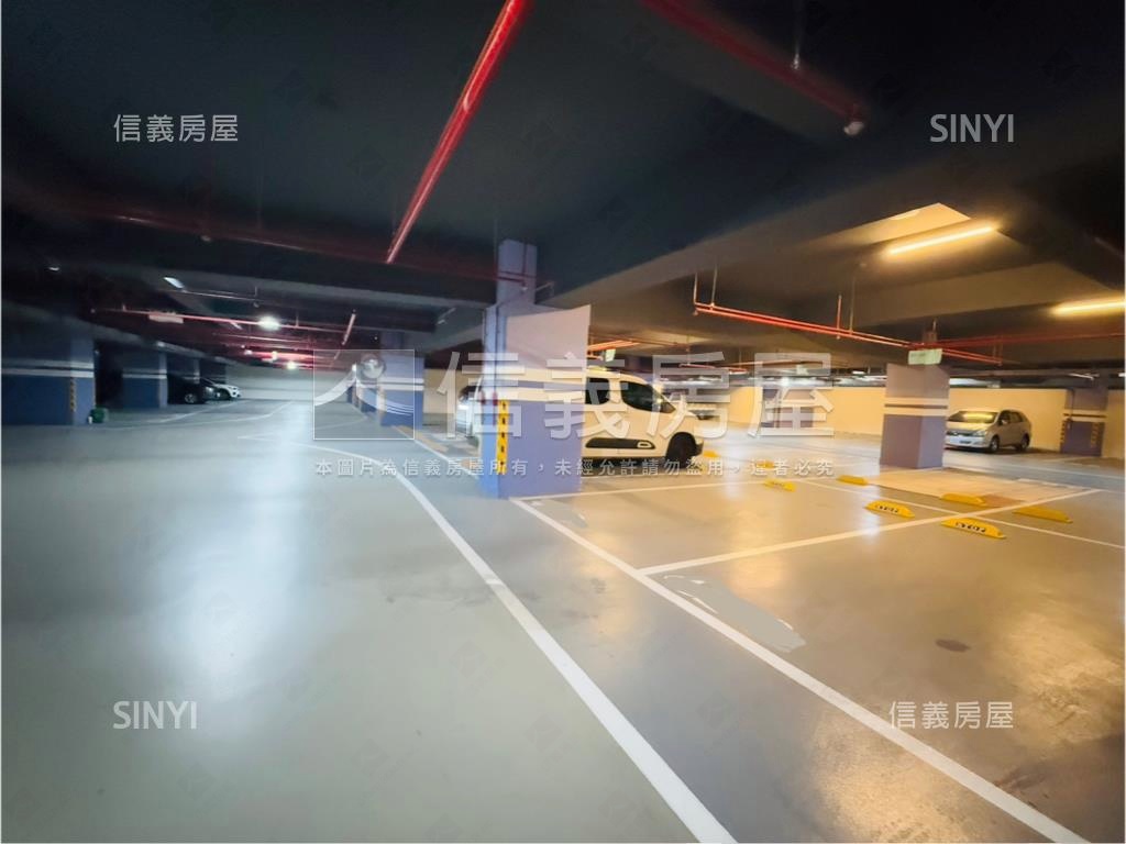 皇普莊園兩房平車邊間戶房屋室內格局與周邊環境
