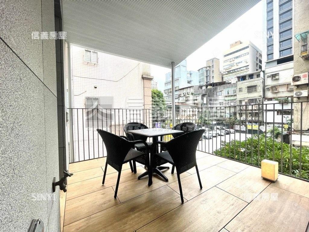 富富話合邊間兩房附坡平房屋室內格局與周邊環境