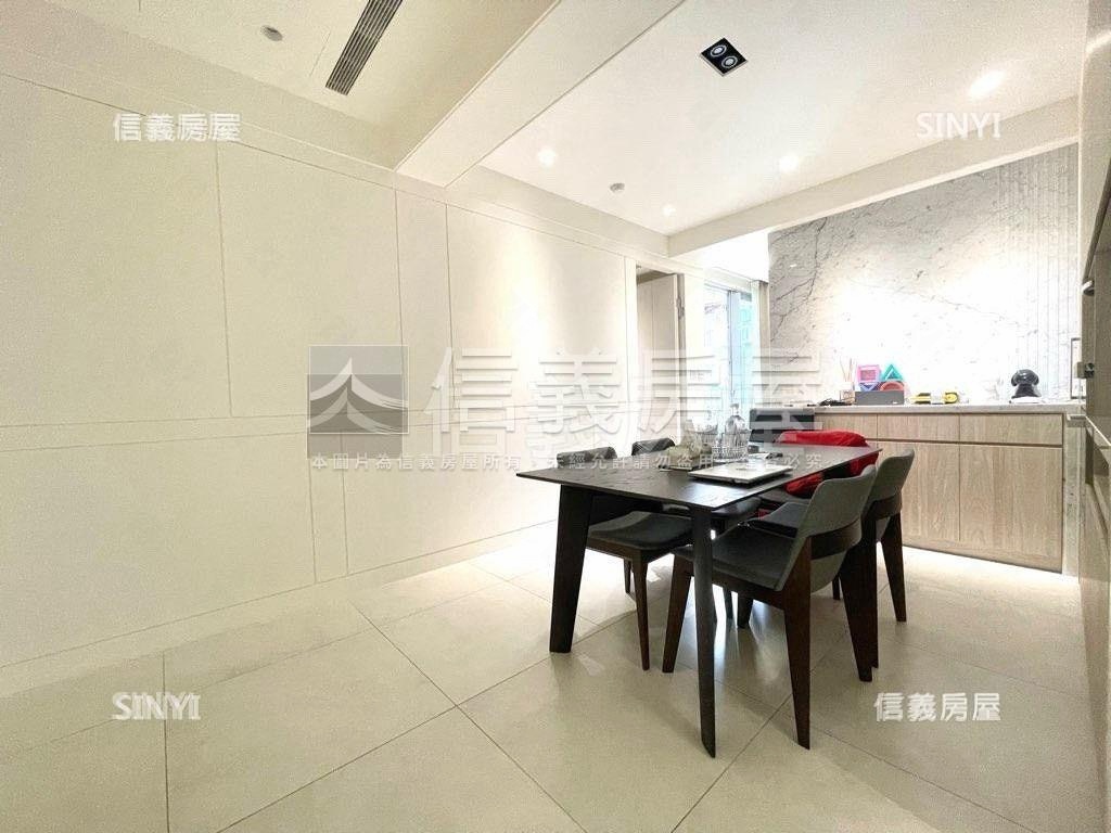 富富話合邊間兩房附坡平房屋室內格局與周邊環境