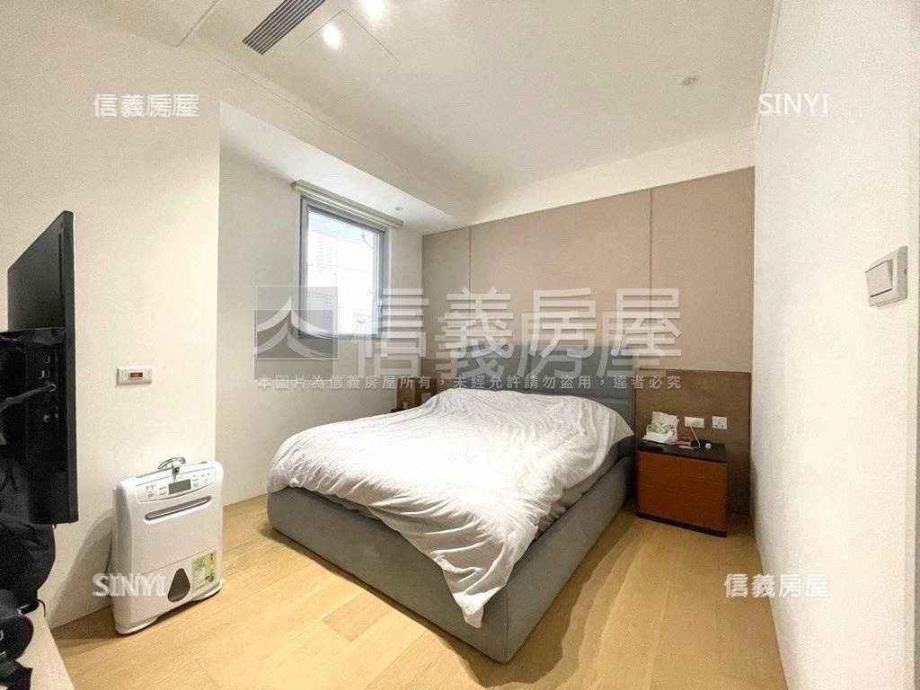 富富話合邊間兩房附坡平房屋室內格局與周邊環境