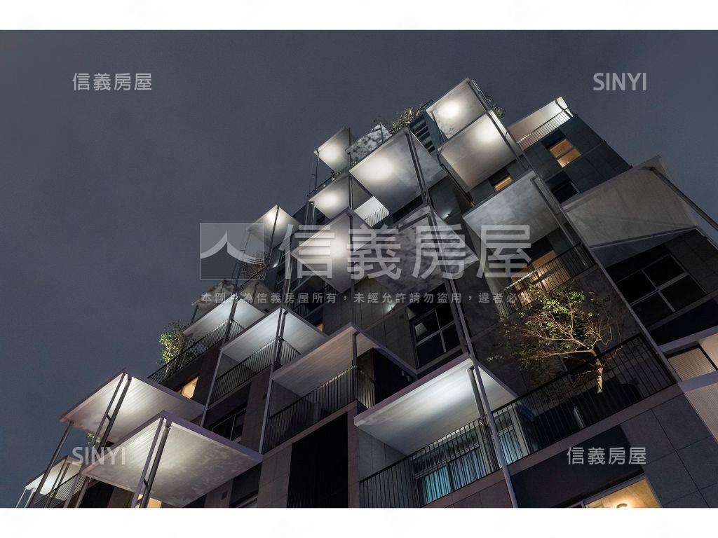 富富話合邊間兩房附坡平房屋室內格局與周邊環境