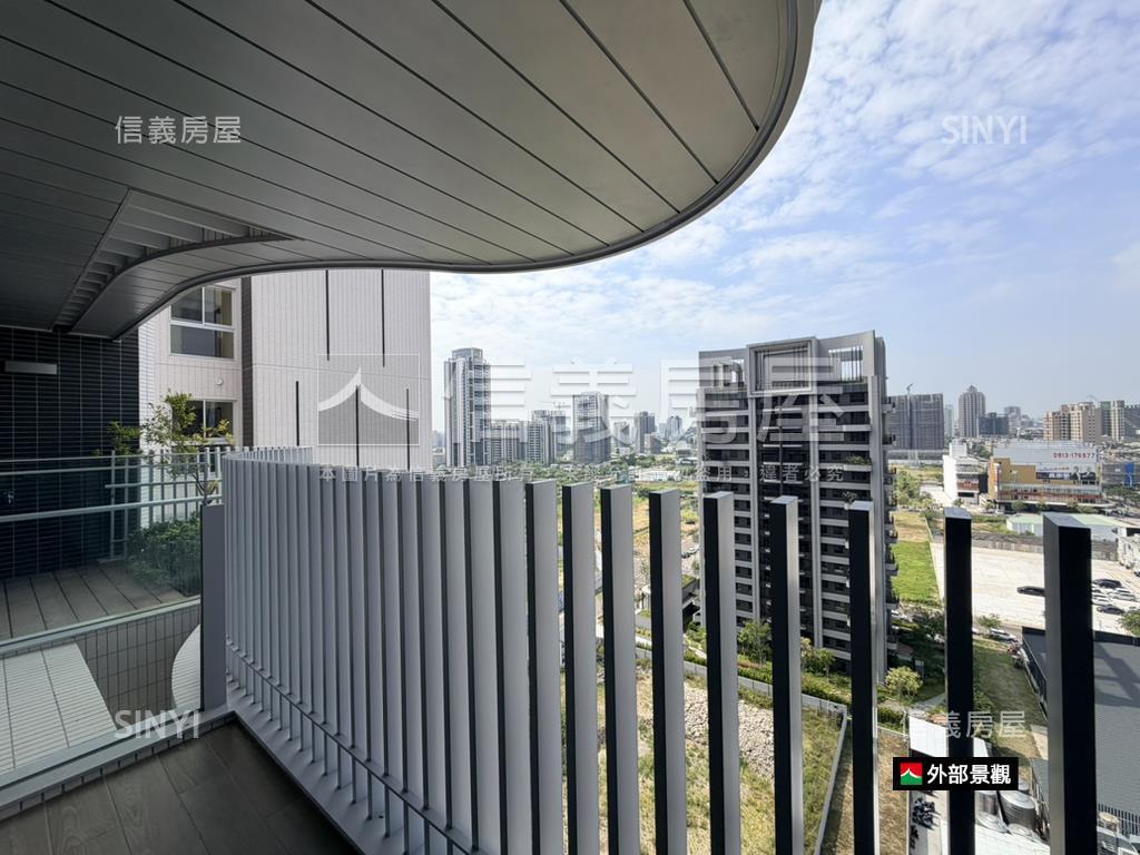 誠售亞昕一緻次頂雙車房屋室內格局與周邊環境