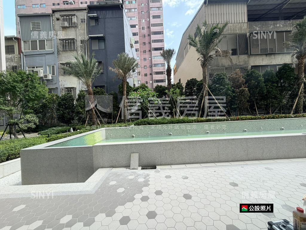 誠售亞昕一緻次頂雙車房屋室內格局與周邊環境