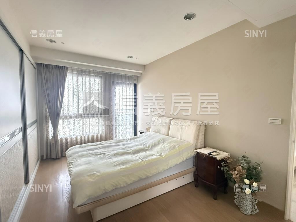 鳥瞰湖美日和雙平車房屋室內格局與周邊環境