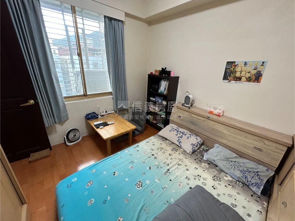 捷運年代邊間美三房房屋室內格局與周邊環境