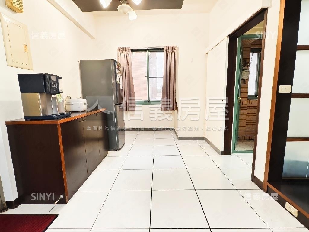 經國麗品˙３房車位房屋室內格局與周邊環境