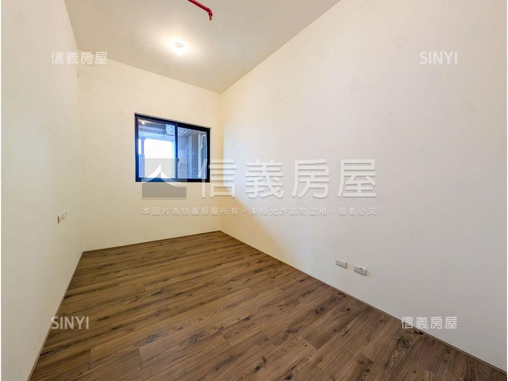 最大直正面河三房雙坡平房屋室內格局與周邊環境