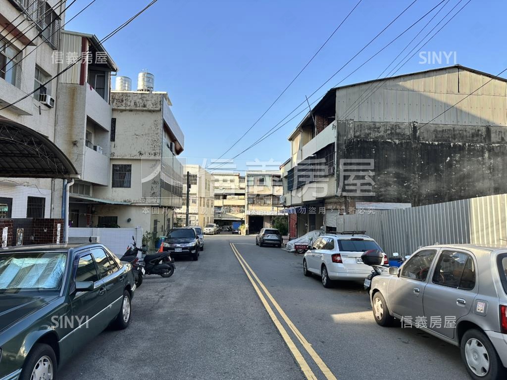 台中近交流道住二土地房屋室內格局與周邊環境
