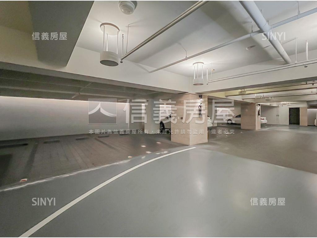 聯聚典雅時尚高樓房屋室內格局與周邊環境