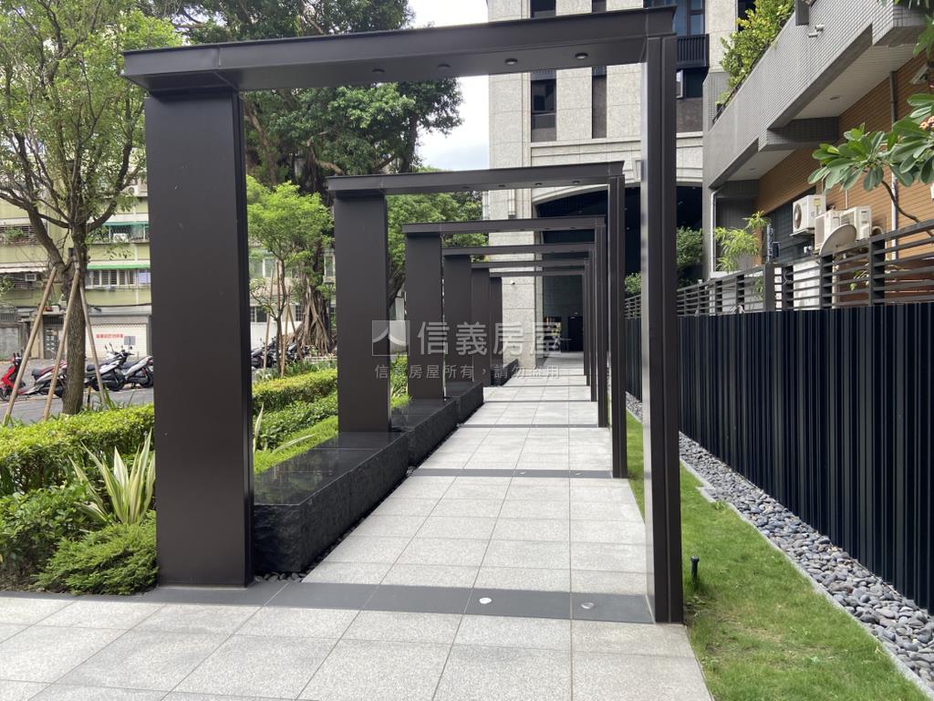 正隆官邸面台大社科綠意房屋室內格局與周邊環境